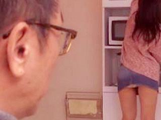 Myjuicy daddy fucks my bff in a XXX nippon hotel room